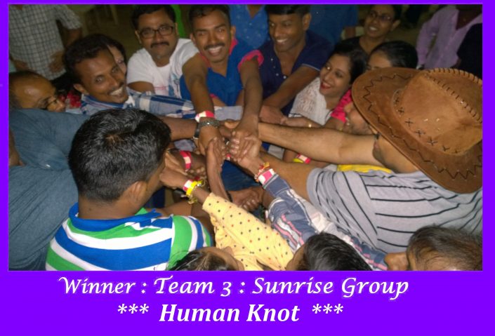Human-Knot-Game-at-office-outing